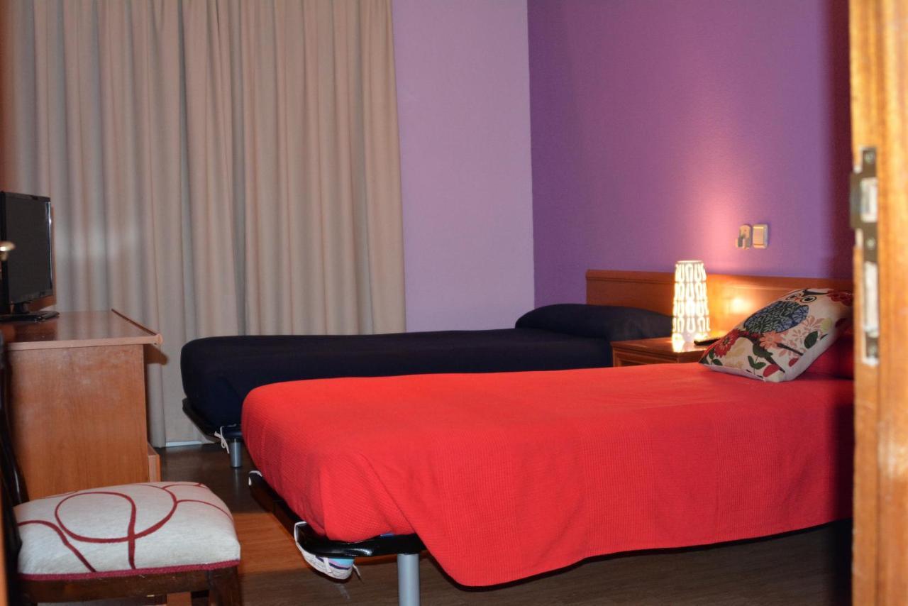Hostal Gastrobar Carmelo Villarejo de Salvanés Eksteriør bilde