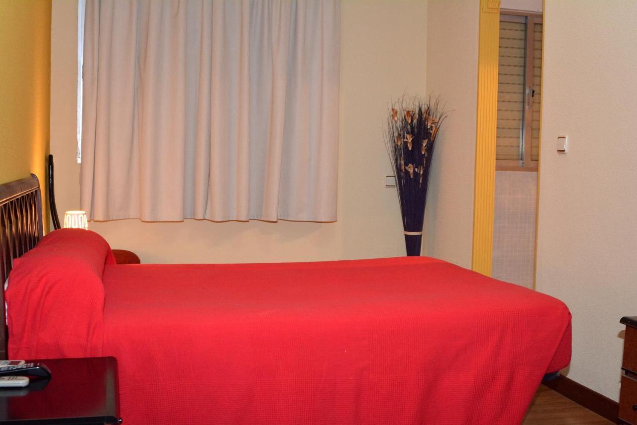Hostal Gastrobar Carmelo Villarejo de Salvanés Eksteriør bilde