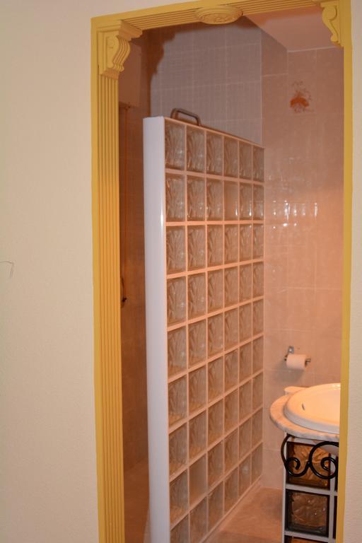 Hostal Gastrobar Carmelo Villarejo de Salvanés Eksteriør bilde